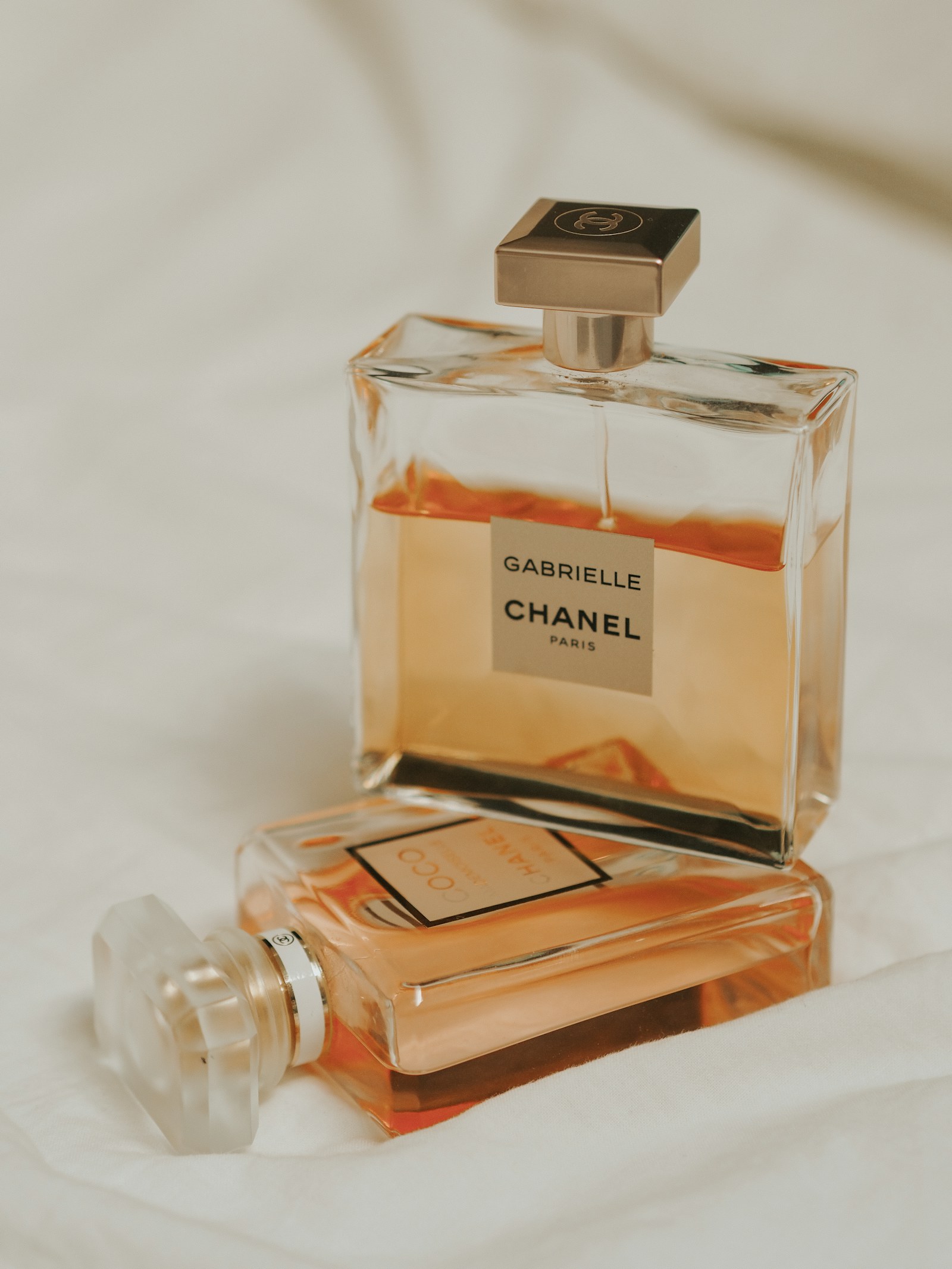 A thoughtful study of texture, light, and the details that define a brand.